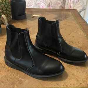 Dr Martens Chelsea boot Vegan size UK7 womens 9